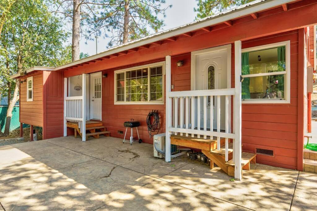 Acorn Cabin - Charming Place, Your Getaway To Yosemite, Bass Lake Oakhurst Exterior photo